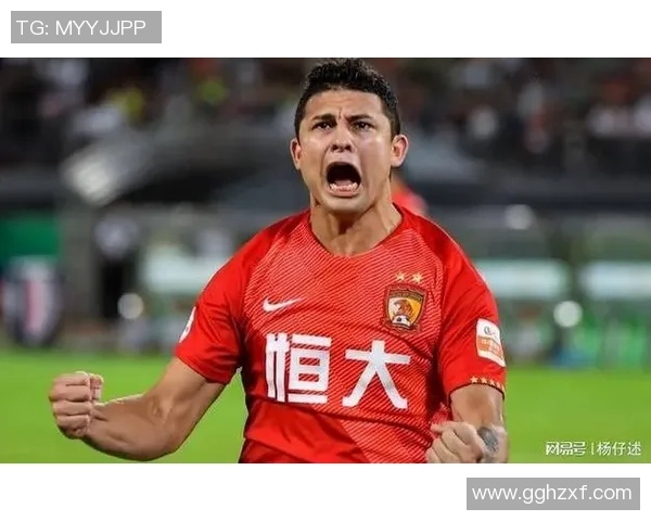 足球明星化身路人搞笑恶作剧引发球迷热议与欢笑