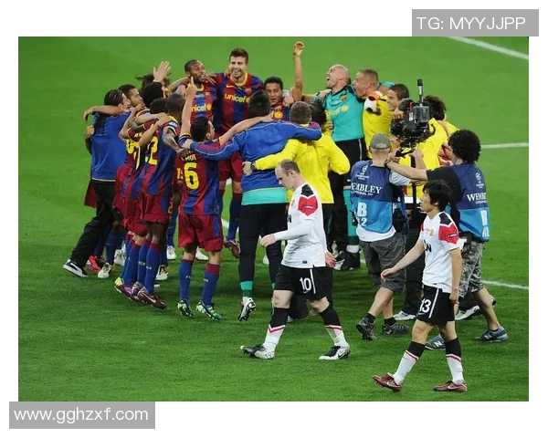 足球明星的运动装备揭秘球拍选择与他们的足球生涯息息相关 足球明星的运动装备揭秘球拍选择与他们的足球生涯息息相关